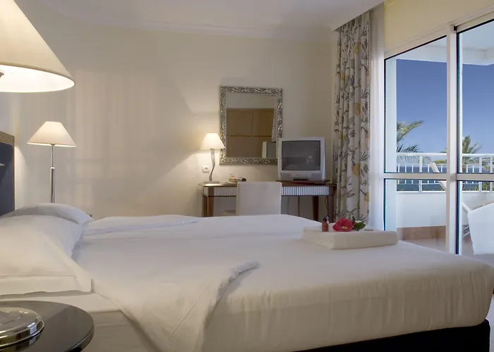 מלון Pestana Grand Ocean פונשל