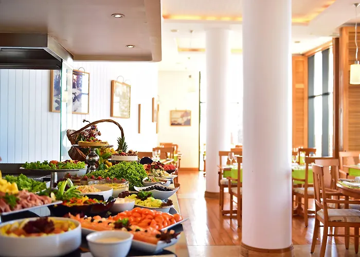 Hotel Pestana Grand Ocean Funchal (Madeira)