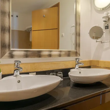 Pestana Grand Ocean Hotell Funchal (Madeira)
