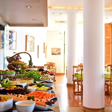 Hotel Pestana Grand Ocean Funchal (Madeira)